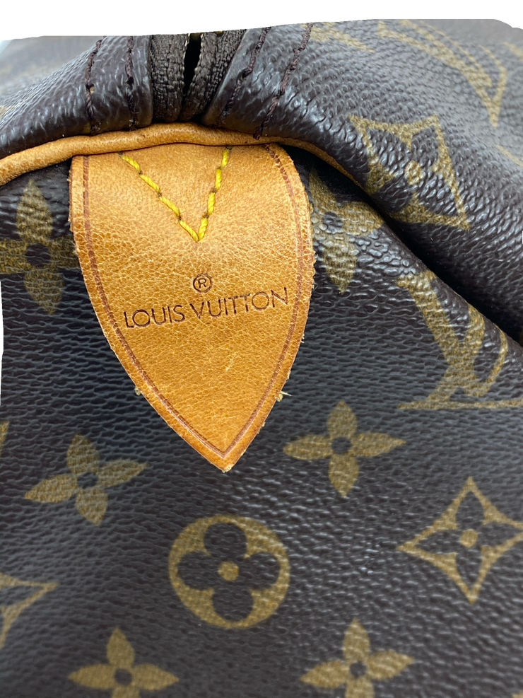 Louis Vuitton Speedy 40 Handbag with Monogram Canvas