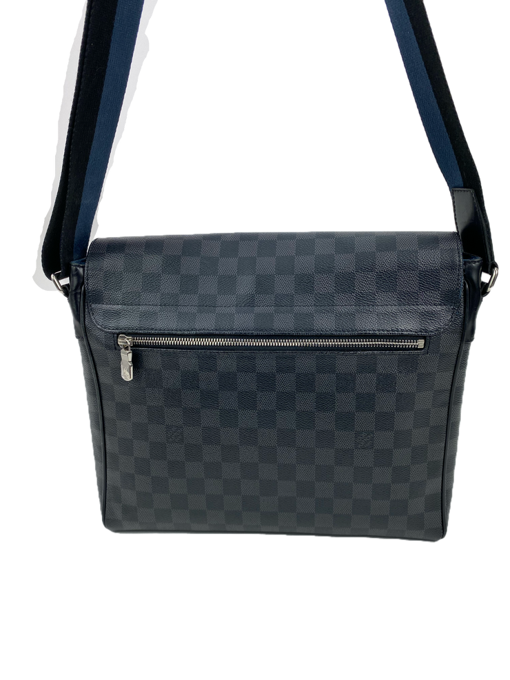 Louis Vuitton District NM Messenger Bag MM in Damier Graphite