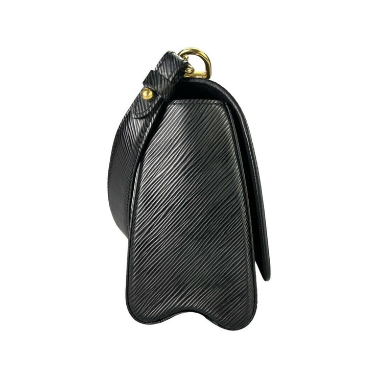 Louis Vuitton Twist MM in Black Epi Leather